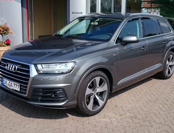 audi-q7_2017-audi-q7-recall_vehicle-safety-recalls-600x460